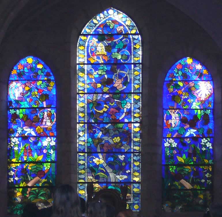 Eglise Saint Léger - Nandy - Patrimoine Religieux de Seine-et-Marne - vitraux du choeur 