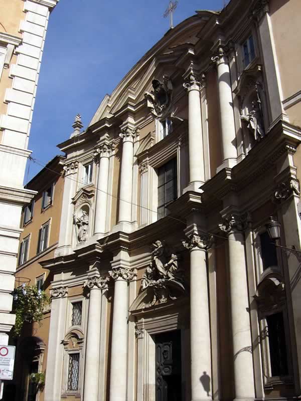 Santa Trinita degli Spagnoli Eglises de Rome la façade